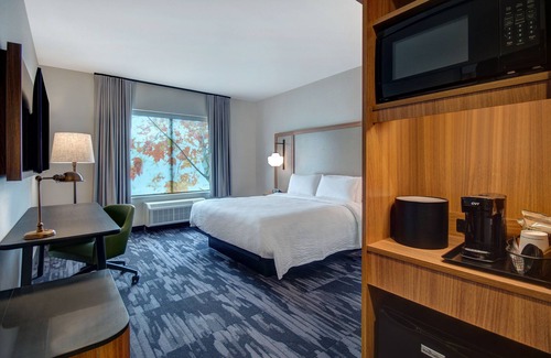 Rochester Hills Hotel | Fairfield by Marriott Inn & Suites Rochester Hills