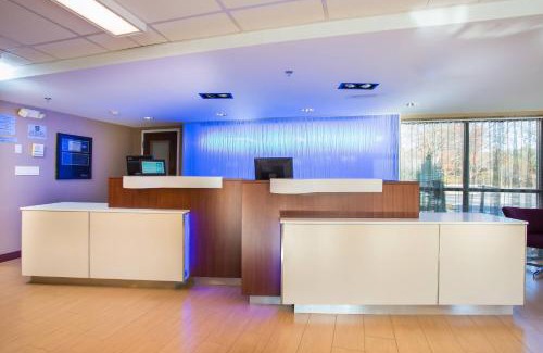 Middleborough Hotel | Fairfield by Marriott Inn & Suites Raynham Middleborough/Plymouth