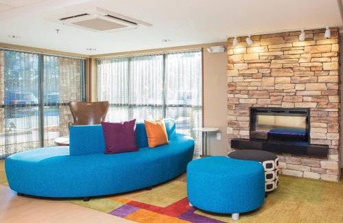 Middleborough Hotel | Fairfield by Marriott Inn & Suites Raynham Middleborough/Plymouth
