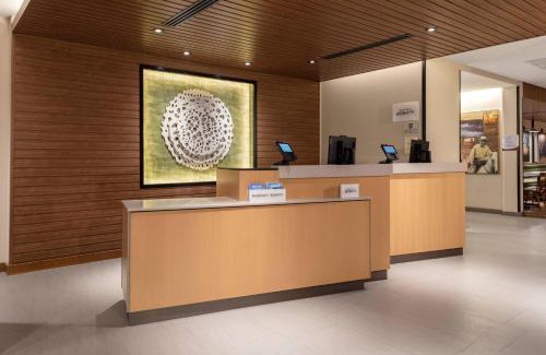 Medford Hotel | Fairfield by Marriott Inn & Suites Medford