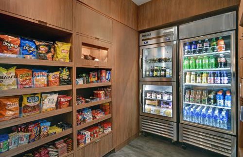 Norfolk Hotel | Fairfield by Marriott Inn & Suites Norfolk