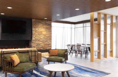 O'Fallon Hotel | Fairfield by Marriott Inn and Suites O Fallon IL