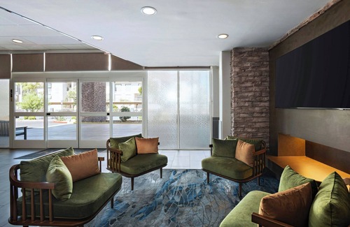 Ahwatukee Foothills Hotel | Fairfield by Marriott Inn & Suites Phoenix West Chandler