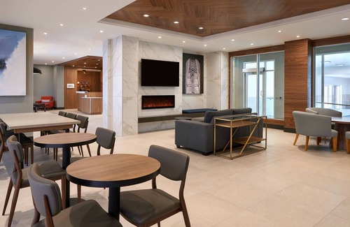 Fallsview Hotel | Fairfield by Marriott Niagara Falls, Canada