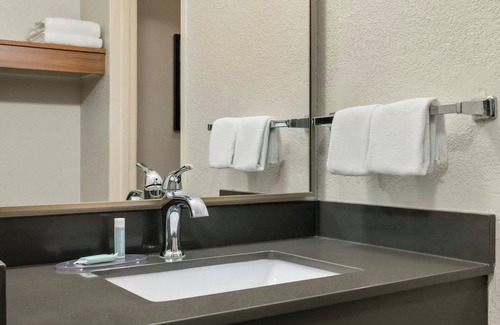 Mount Pleasant Hotel | Fairfield by Marriott Mt Pleasant