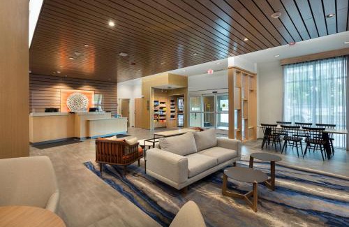 Statesville Hotel | Fairfield by Marriott Inn & Suites Statesville