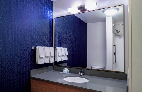 Dilworth Mountain Estates Hotel | Fairfield Inn and Suites by Marriott Kelowna