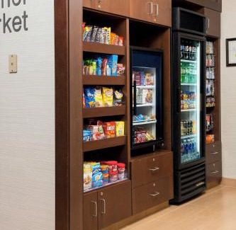 Lincoln Hotel | Fairfield Inn and Suites