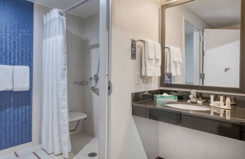 Crabtree Hotel | Fairfield Inn By Marriott Raleigh Crabtree