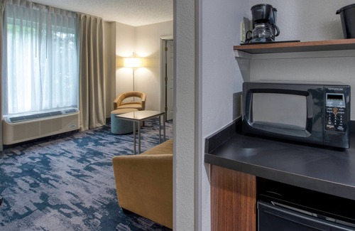 Crabtree Hotel | Fairfield Inn By Marriott Raleigh Crabtree