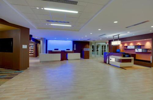 Downtown Fort Lauderdale Hotel | Fairfield Inn & Suites By Marriott Fort Lauderdale Downtown/Las Olas