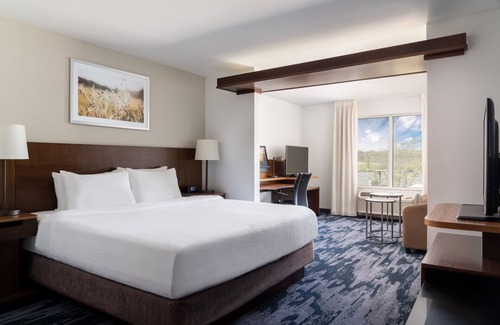 Fairlawn Hotel | Fairfield Inn & Suites Akron Fairlawn