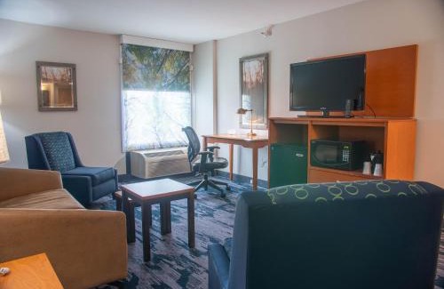 Buena Park Hotel | Fairfield Inn & Suites Anaheim North Buena Park