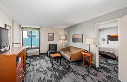 Buena Park Hotel | Fairfield Inn & Suites Anaheim North Buena Park