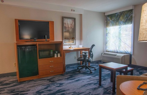Buena Park Hotel | Fairfield Inn & Suites Anaheim North/Buena Park.