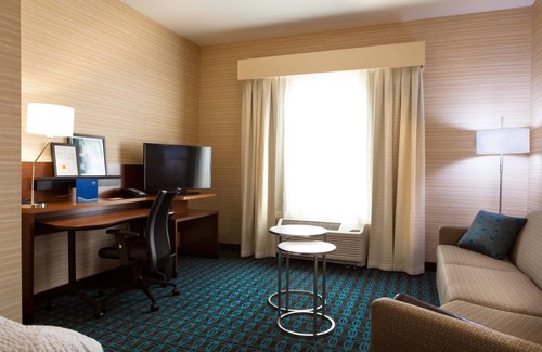 South Lethbridge Hotel | Fairfield Inn & Suites by Marriott Lethbridge