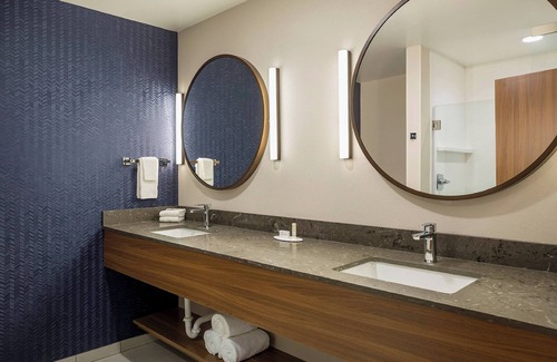 Downtown Des Moines Hotel | Fairfield Inn & Suites by Marriott Des Moines Downtown