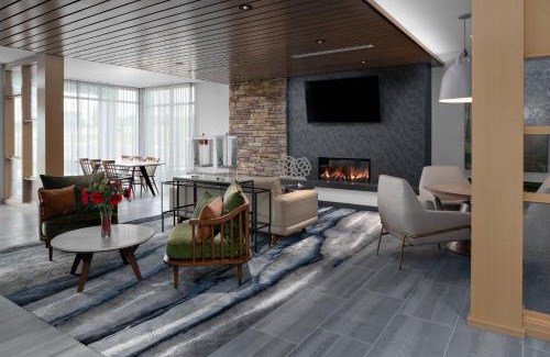Lake Geneva Hotel | Fairfield Inn & Suites by Marriott Lake Geneva