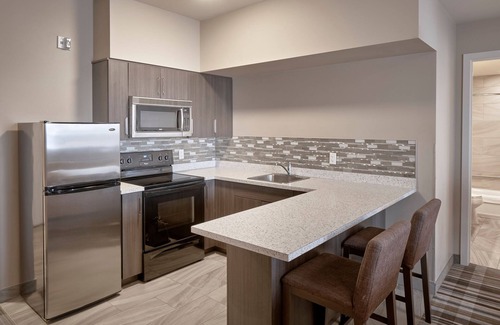 Airdrie Hotel | Fairfield Inn & Suites by Marriott Airdrie