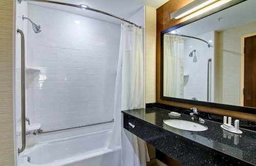 Kamloops Hotel | Fairfield Inn & Suites by Marriott Kamloops