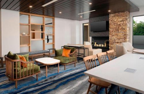 Alexandria West Hotel | Fairfield Inn & Suites by Marriott Alexandria West/Mark Center