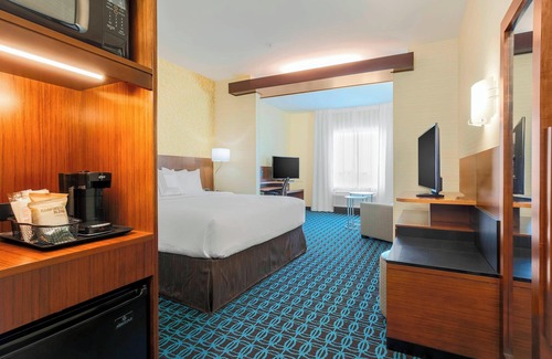 Decatur Hotel | Fairfield Inn & Suites by Marriott Decatur at Decatur Conference Center
