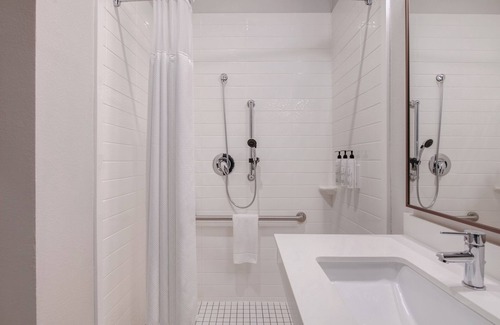 Greenwood Hotel | Fairfield Inn & Suites by Marriott Greenwood