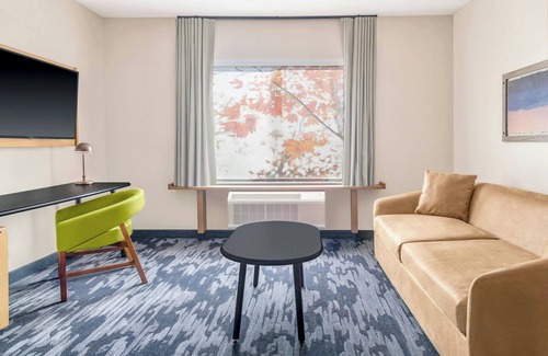 Taylor Hotel | Fairfield Inn & Suites by Marriott Detroit Taylor