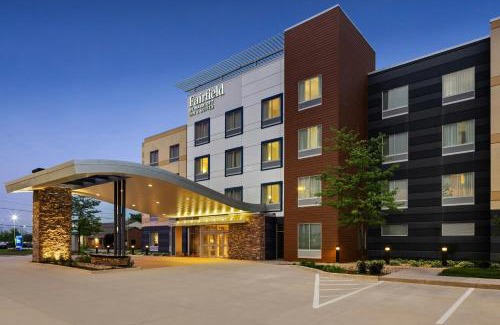 Waterloo Hotel | Fairfield Inn & Suites by Marriott Waterloo Cedar Falls