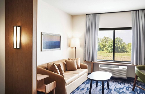 Belton Hotel | Fairfield Inn & Suites by Marriott Kansas City Belton
