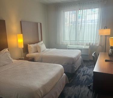 Gowanus Hotel | Fairfield Inn & Suites By Marriott New York Brooklyn
