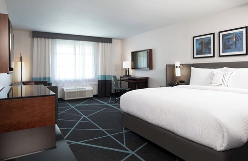 Camarillo Hotel | Fairfield Inn & Suites by Marriott Camarillo