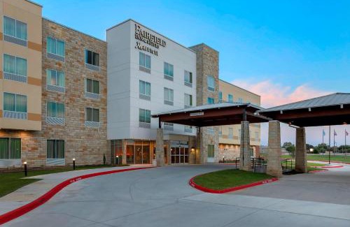 Decatur Hotel | Fairfield Inn & Suites by Marriott Decatur at Decatur Conference Center