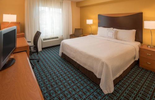Bridgeton Hotel | Fairfield Inn & Suites by Marriott Portland North