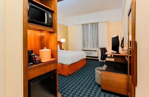 Ira Hotel | Fairfield Inn & Suites by Marriott Snyder