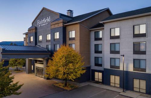 Dilworth Mountain Estates Hotel | Fairfield Inn & Suites by Marriott Kelowna