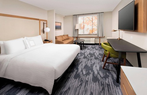 Alexandria West Hotel | Fairfield Inn & Suites by Marriott Alexandria West/Mark Center