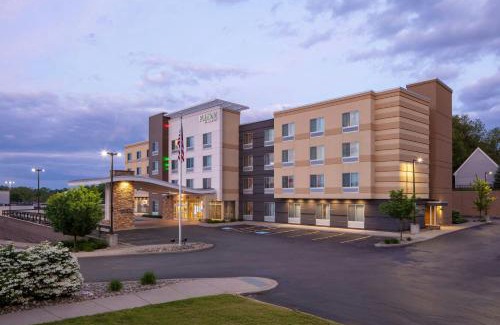 Geneva Hotel | Fairfield Inn & Suites by Marriott Geneva Finger Lakes