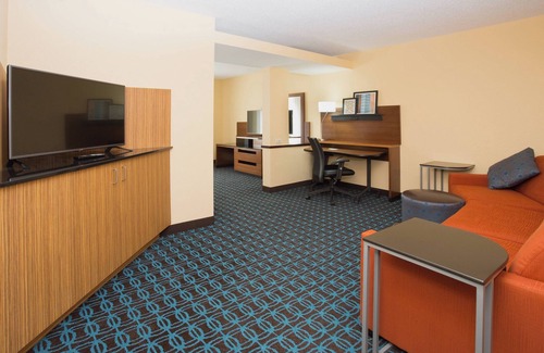 Milford Hotel | Fairfield Inn & Suites by Marriott Boston Milford