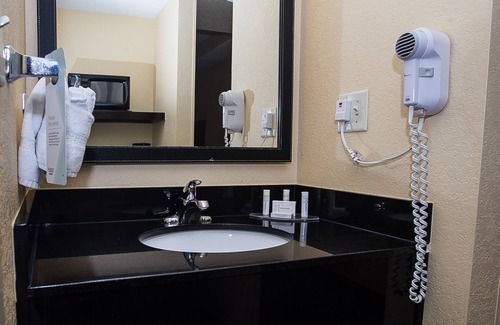 Milford Hotel | Fairfield Inn & Suites by Marriott Boston Milford