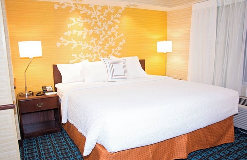 Butler Hotel | Fairfield Inn & Suites by Marriott Butler