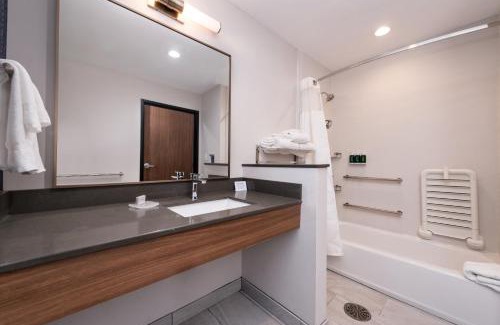 Fort Worth Hotel | Fairfield Inn & Suites by Marriott Fort Worth Southwest at Cityview