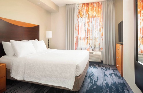 Kingsburg Hotel | Fairfield Inn & Suites by Marriott Selma Kingsburg