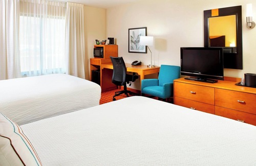 McKnight Hotel | Fairfield Inn & Suites by Marriott Pittsburgh Neville Island