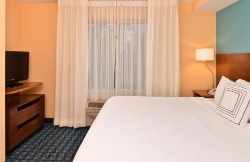 Avon Hotel | Fairfield Inn & Suites Cleveland Avon