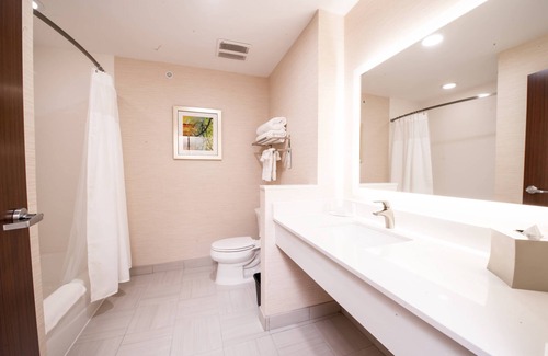 Plano Hotel | Fairfield Inn & Suites Dallas Plano North