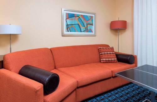 Galesburg Hotel | Fairfield Inn & Suites Galesburg
