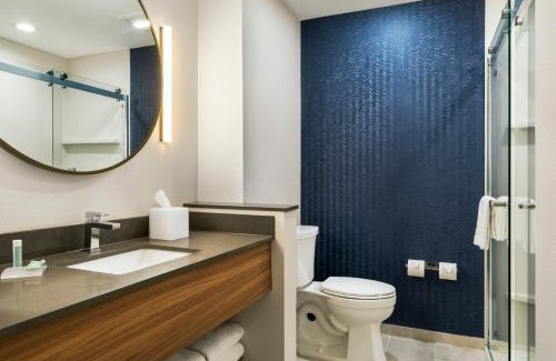 Hanford Hotel | Fairfield Inn & Suites Hanford