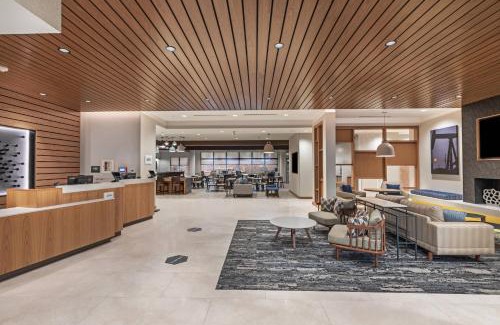 Energy Corridor Hotel | Fairfield Inn & Suites Houston Memorial City Area