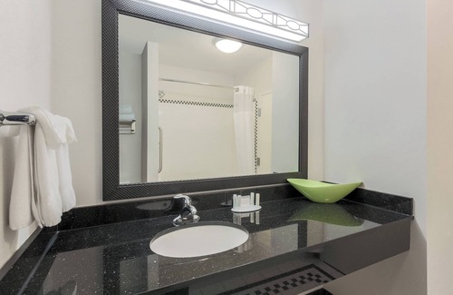 Mahwah Hotel | Fairfield Inn & Suites Mahwah